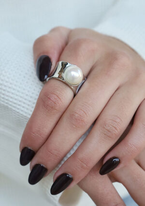 White Pearl Thick Band Ring -LRP06