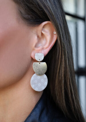 Beige and Gold Primrose Round Earrings - LE132