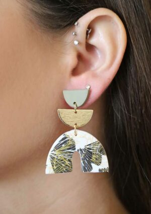 Opulent Noir Blooms Arch Earrings - LE059