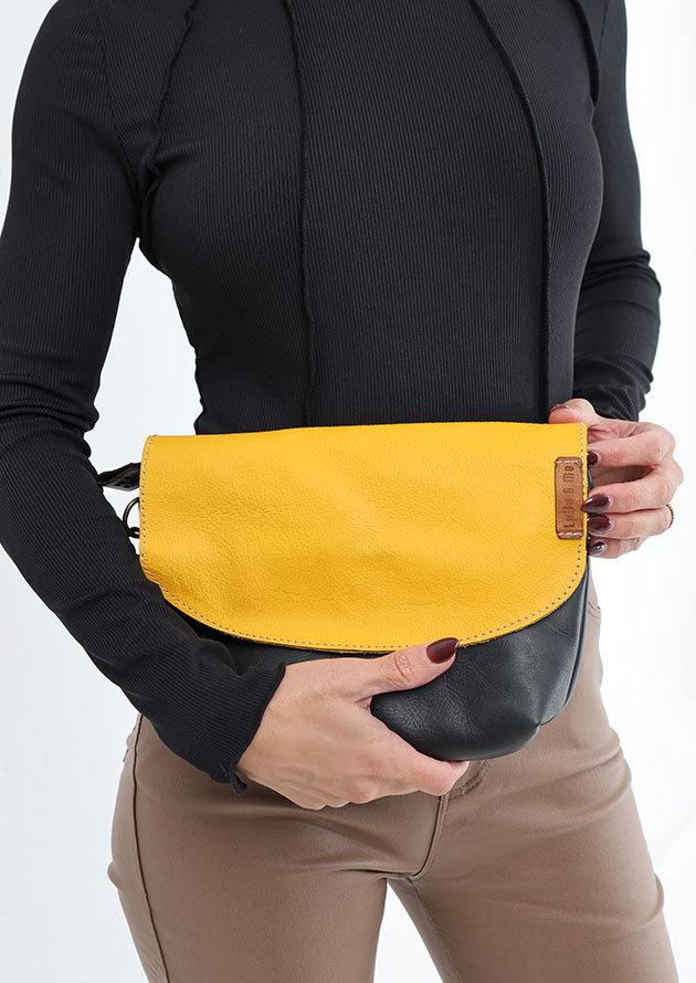 Medium Black Bag Yellow Flap - LF04