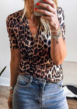 Feline Wrapped V Neck Slim Short Sleeve Leopard Top