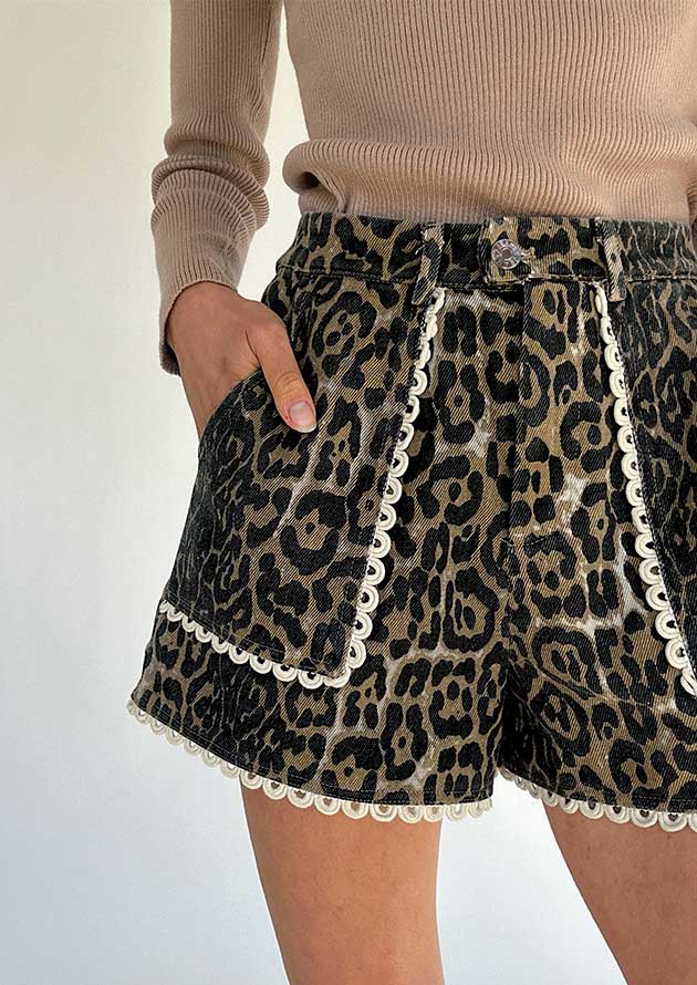 Eshowe Contrast Scallop Lace Trim Khaki Leopard Denim Short - Image 4