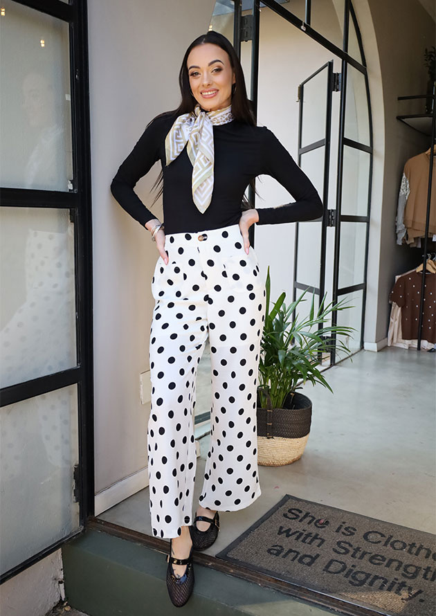 Grazier Polka Dot Pocket Mid Rise Straight Leg White Pants - Image 3