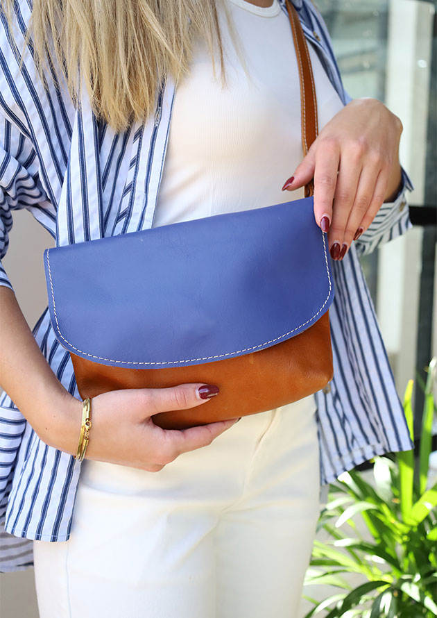 Medium Toffee Bag With Indigo Flap LF31