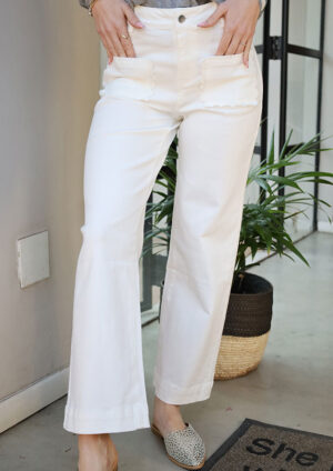 Sunny Scalloped Patch Pocket Shift White Jeans