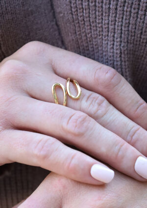 Hollow Teardrop Gold Ring - LRG127