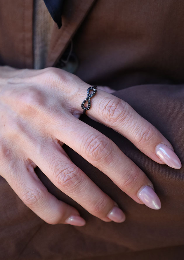 Small Infinity Black Diamond Ring- LRB40