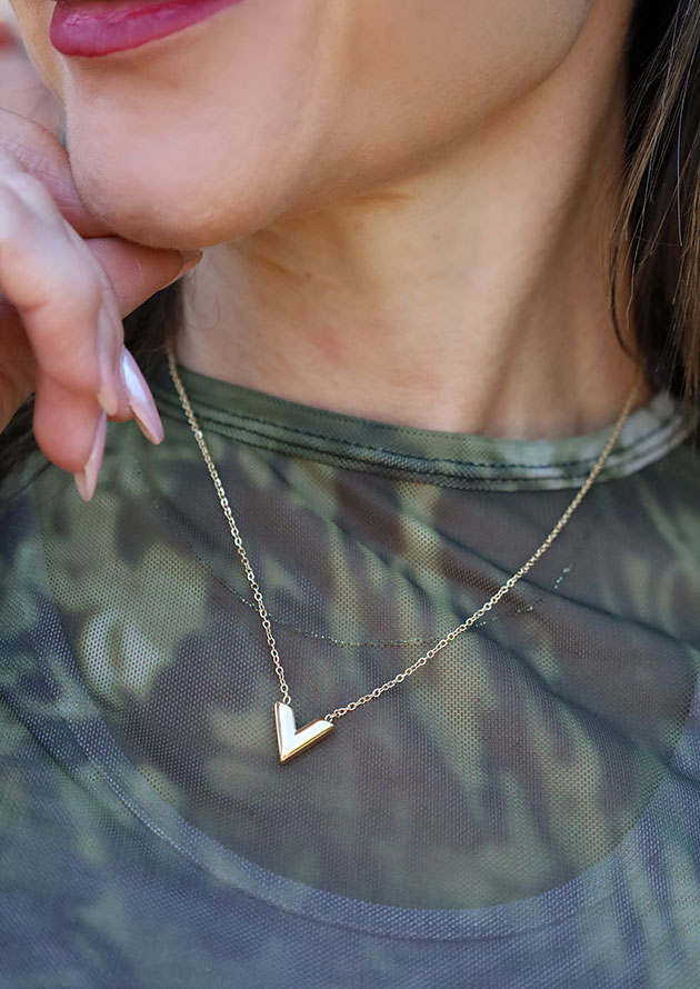 Vogue V Gold Necklace - LNK43