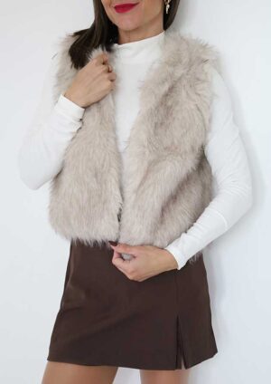 Fur de Luxe Cream Sleeveless Coat