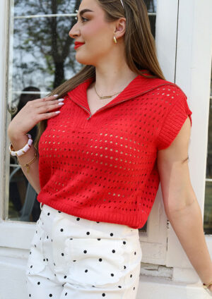 Genny Hollowed Knit Short Sleeve Red Top