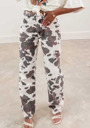 Sutton Cow Pocketed Jeans